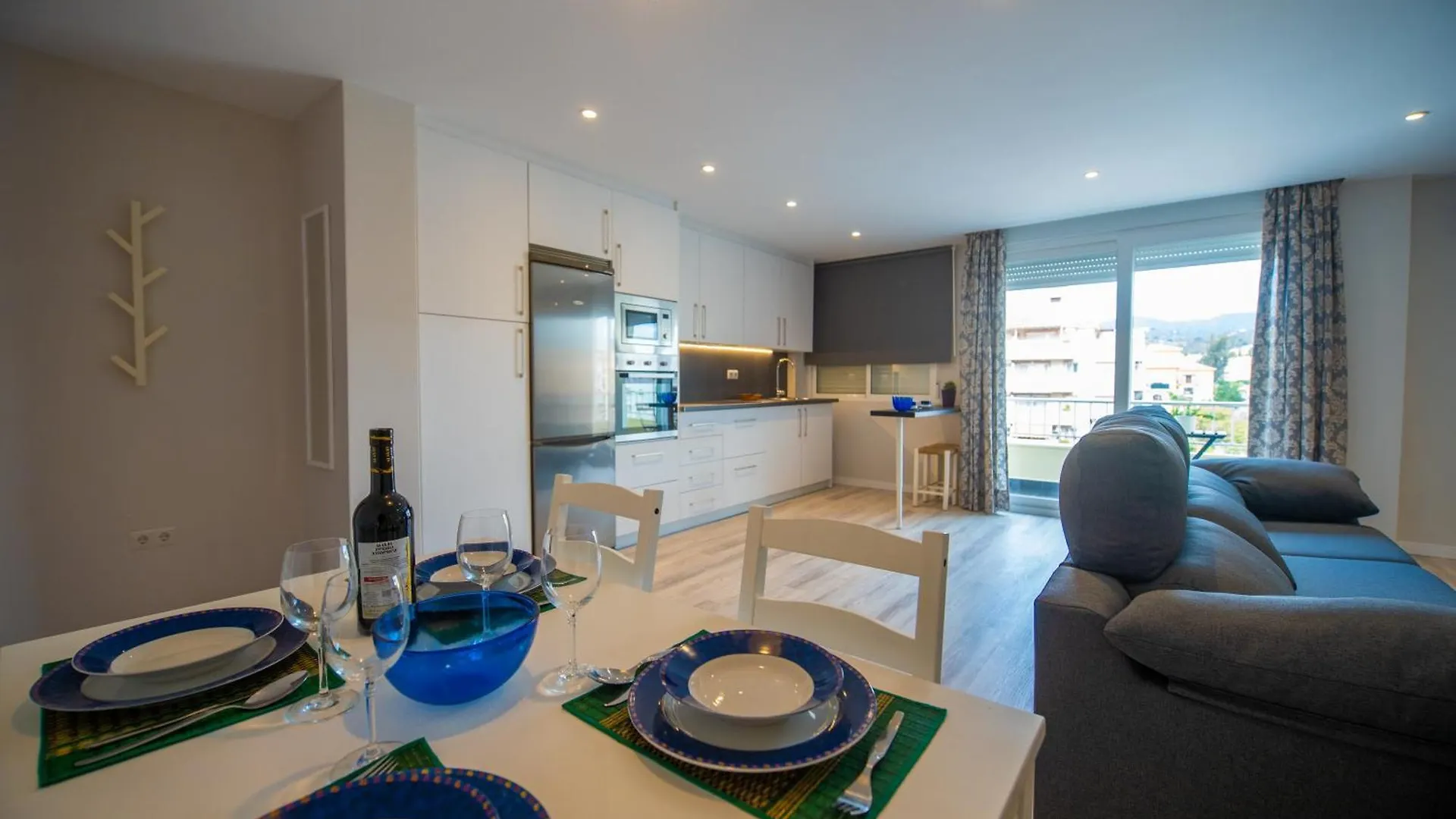 Centro Y Playa Rincon De La Victoria Apartment