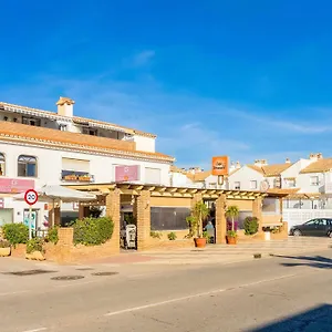 Apartamento Apartamento En La Playa Con Patio Privado, Rincón de la Victoria